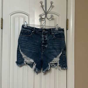 Good American denim shorts size 6
